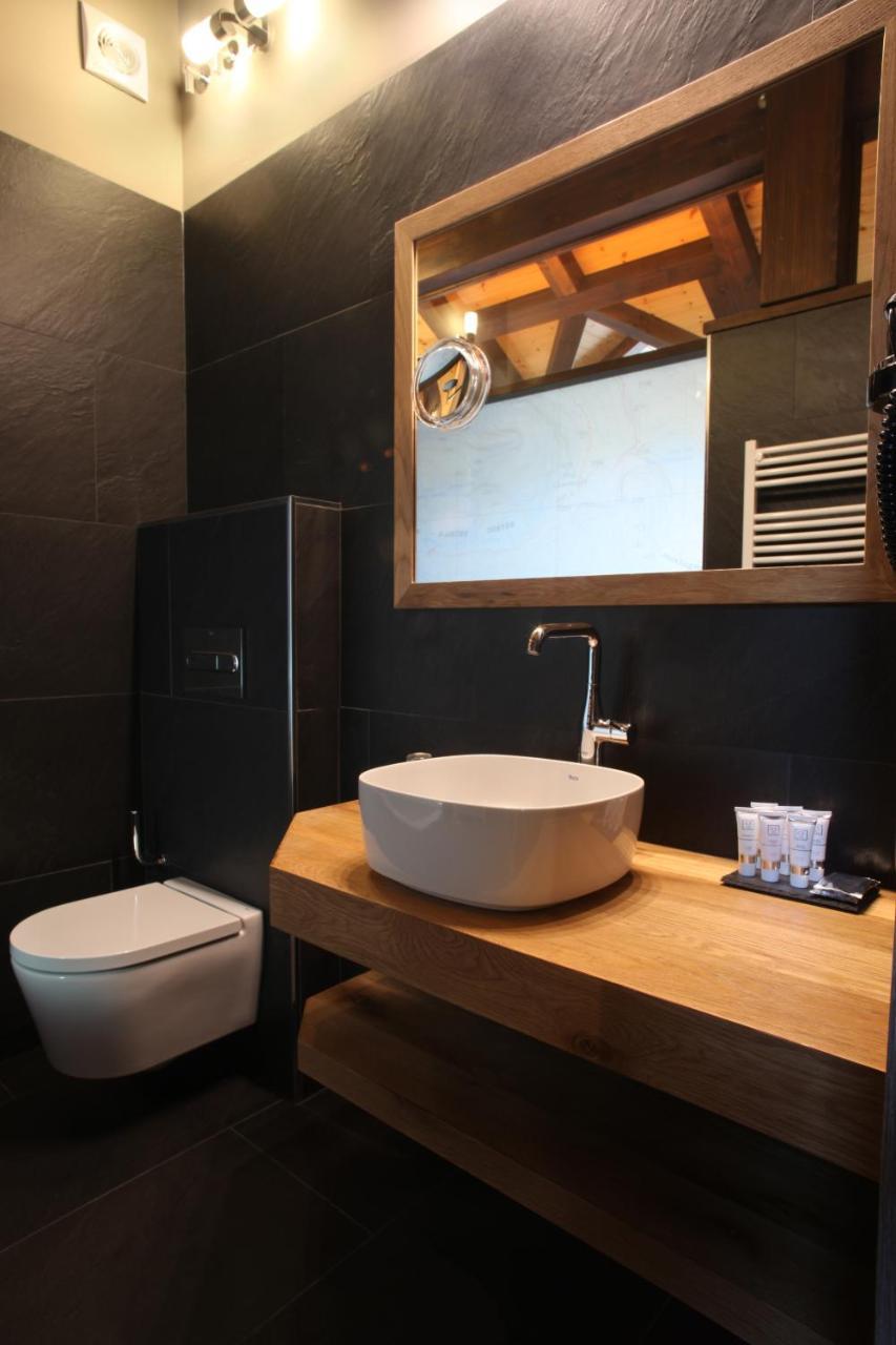 Hotel Boutique La Neu Benasque Bagian luar foto