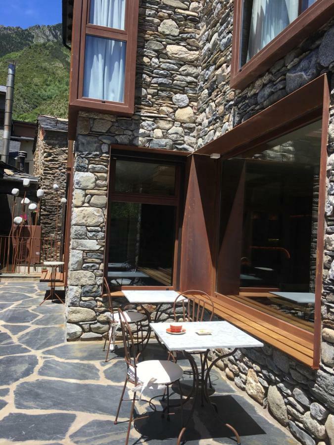 Hotel Boutique La Neu Benasque Bagian luar foto